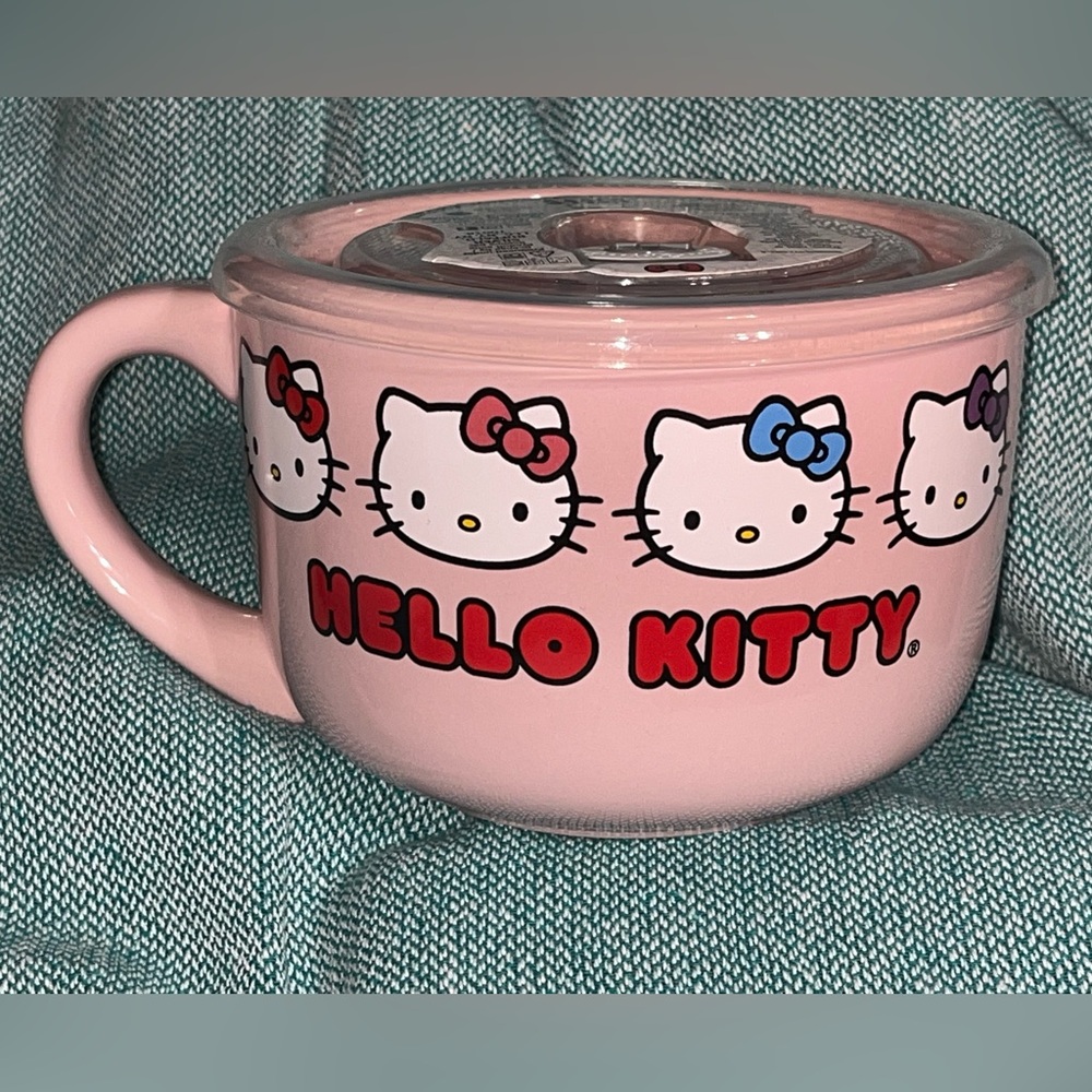 Hello Kitty Pink Pressure Release Lid Bowl Mug NEW NWT